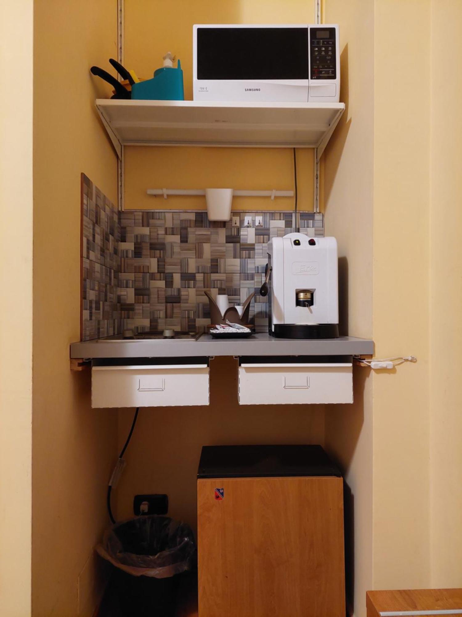 Domus Cesare Apartment Наполи Стая снимка